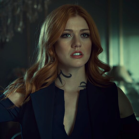 Alice + Olivia Niko Cold Shoulder Dress ASO Clary Fray - Picture 11 of 11